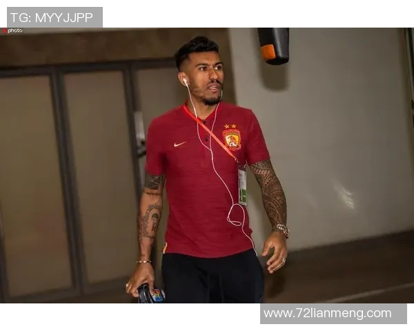 凶悍足球球星们在百度云中的精彩瞬间与球场霸气表现分析 凶悍足球球星们在百度云中的精彩瞬间与球场霸气表现分析